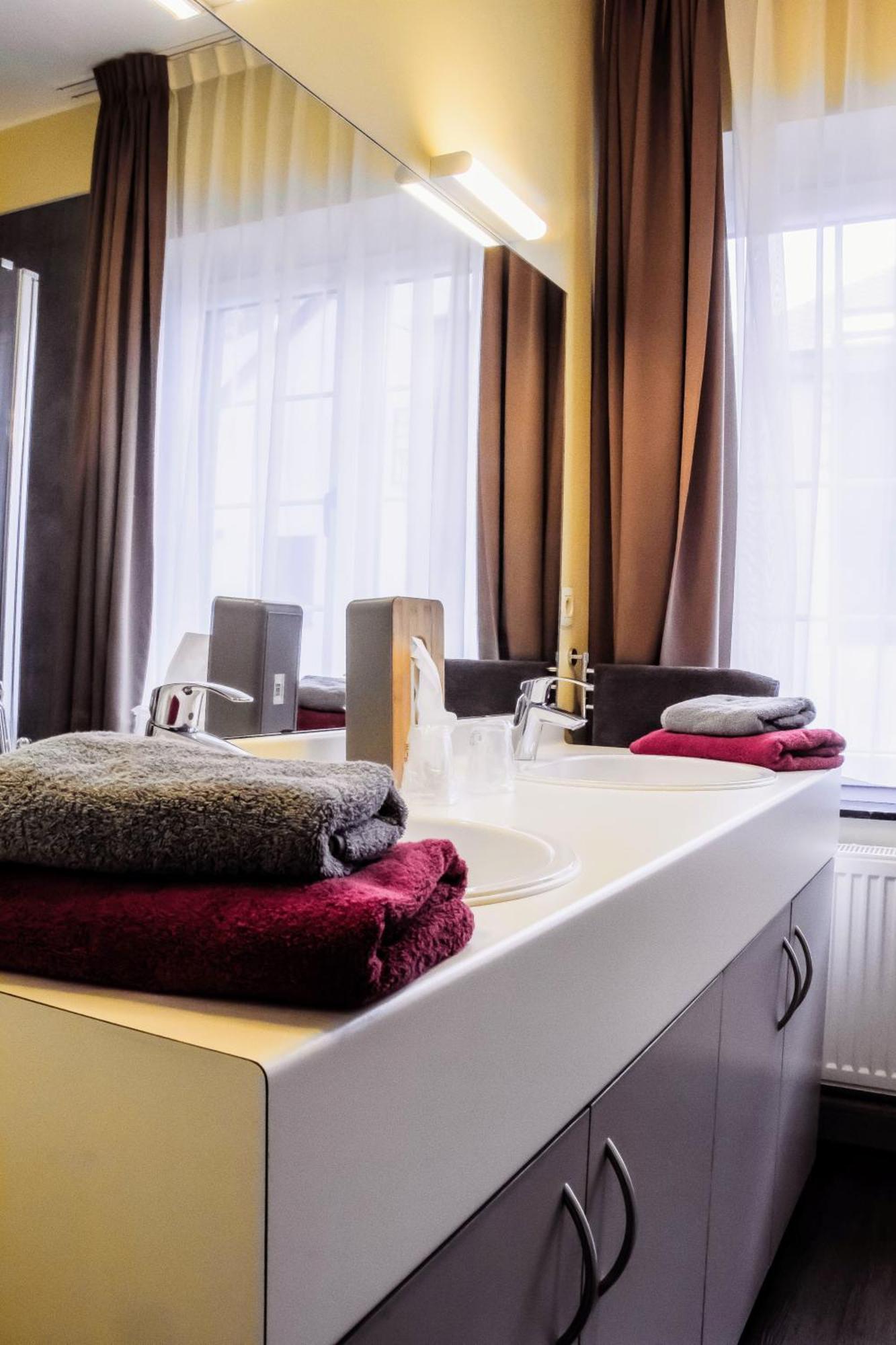 Hotel Des Postes Houffalize Room photo